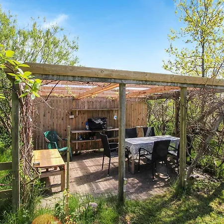 2 Bedroom In Samso *