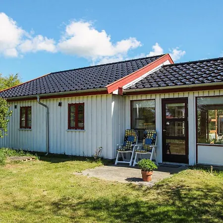2 Bedroom Beautiful In Samsø